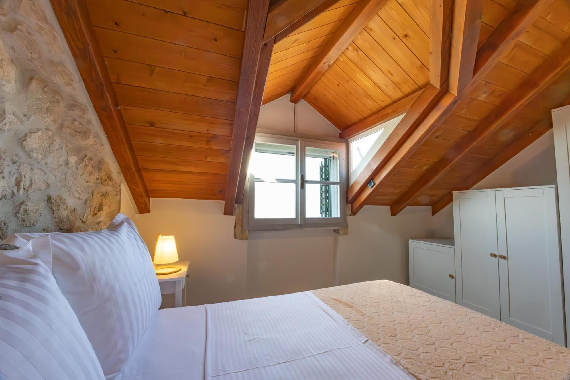 Villa Stone House Kurtic Stara Podgora Exterior foto