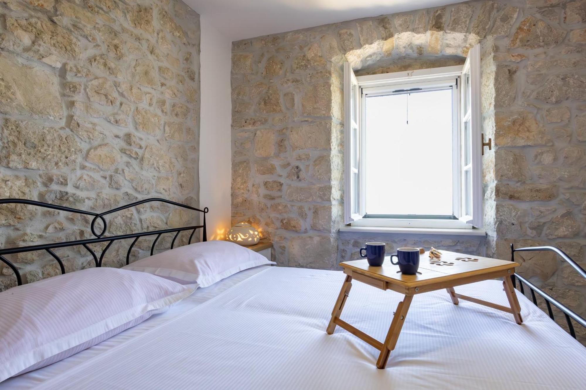 Villa Stone House Kurtic Stara Podgora Exterior foto